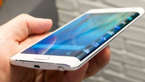 Samsung reporta 3 casos de incendios en baterías en China 