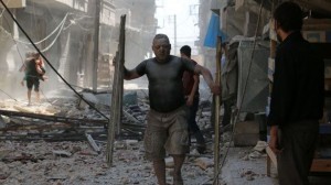 Ataques aéreos sirios contra Alepo dejan al menos 26 civiles muertos