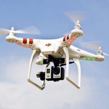 Un dron paraliza el aeropuerto de Dubái durante media hora
