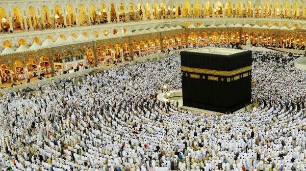 A horas de la peregrinación a La Meca, Irán convocó a los musulmanes a "castigar" a Arabia Saudita
