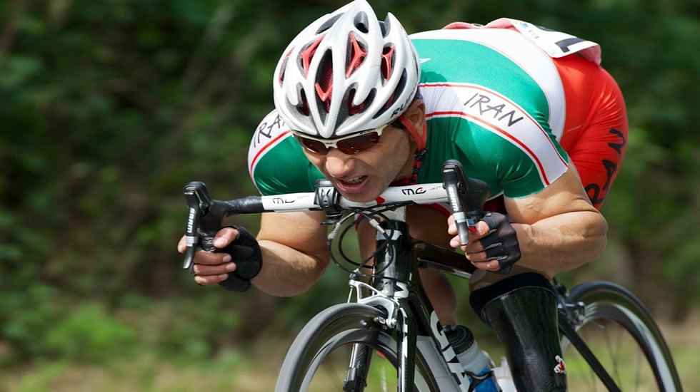 Muere ciclista iraní Bahman Golbarnezhad tras una dura caída en los Juegos Paralímpicos