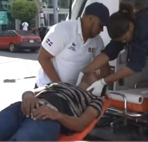 Joven Delivery resulta herido tras ser impactado por vehículo en la Tiradentes.