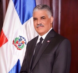  Canciller Miguel Vargas llegó a Venezuela para la Cumbre de la MNOAL