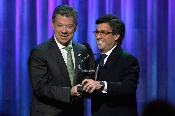 Fundación Clinton premia a Santos por llegar a un acuerdo con las Farc