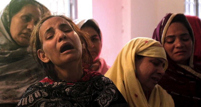 Violan y matan a una mujer por un matrimonio no aprobado en Pakistán