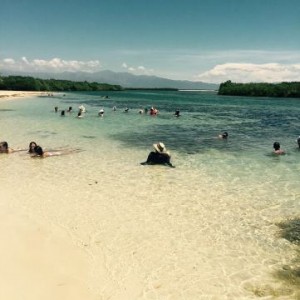 Azua: moradores de Barreras abogan por inversión y empleos en playa La Caobita