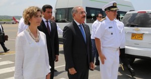 Presidente Medina llega a Colombia para firma de acuerdo de paz