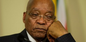 Presidente de Sudáfrica devuelve dinero por gastos indebidos