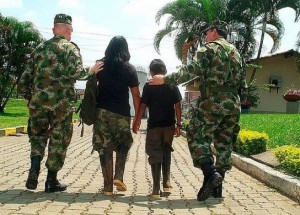 
FARC entregan a 13 menores servían en sus filas
