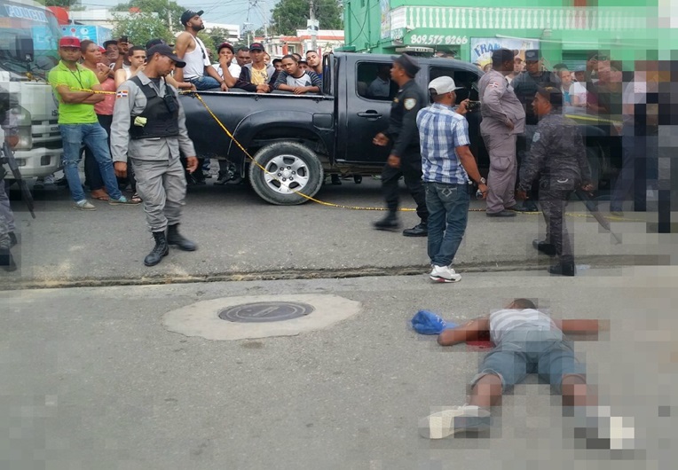 Asesinan a dos supuestos atracadores en Santiago