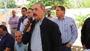 Presidente Medina visita Guayacanes