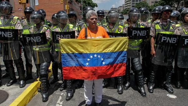 Entre tensión y acusaciones cruzadas de "golpe", comienza hoy la Toma de Venezuela