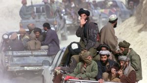 Afganistán: Los choques contra talibanes continúan en Kunduz 