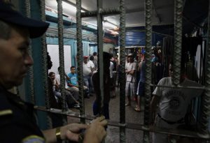 El Salvador: Condenan a pandillero a 111 años de cárcel 