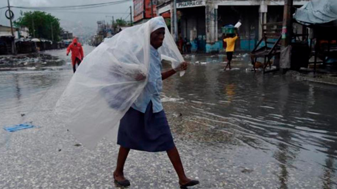 Al menos 9 muertos tras paso de huracán Matthew por el Caribe