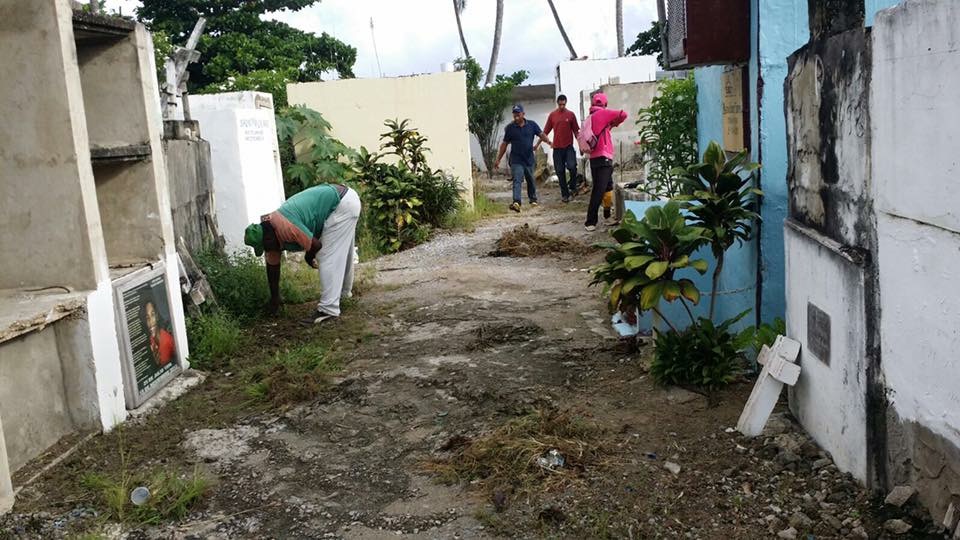 Acondicionan cementerio municipal en Las Terrenas previo a Día de los Fieles Difuntos