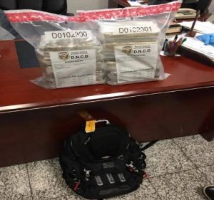 DNCD decomisa 17 paquetes de presunta droga en DN y el AILA