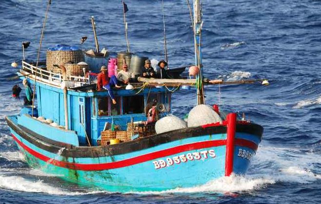 Pescadores filipinos regresan a aguas en disputa con China