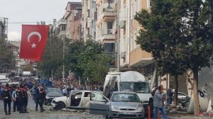 Turquía: explosión un coche bomba deja al menos 10 heridos