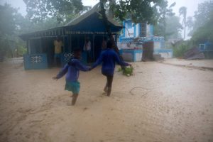 Haití ajusta cifra de muertos por el huracán Matthew