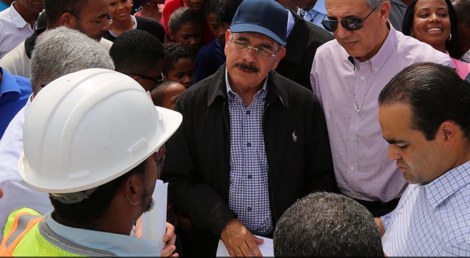 Presidente Medina promete plan de reforestación en Sabana Yegua