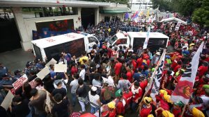 Múltiples heridos tras protesta en Filipinas frente a embajada EEUU