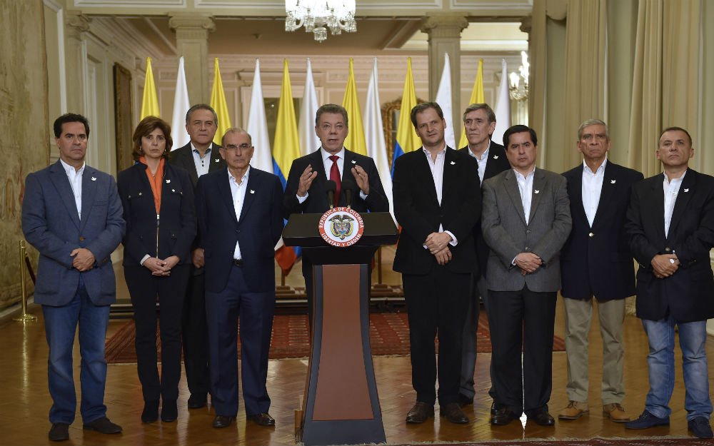 Santos decreta cese al fuego con las FARC hasta el 31 de octubre