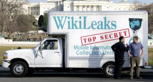 WikiLeaks publica la segunda parte de los correos electrónicos de la campaña de Clinton
