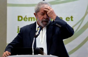 Lula pide investigar si juez Moro hizo 