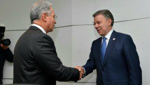 Presidente Santos se reune con ex presidentes Uribe y Pastrana para discutir acuerdo de paz