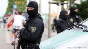  Cinco detenidos en Alemania, acusados de apoyar al grupo EI 