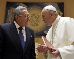 Cuba indulta a 787 presos ante llamado del Papa por el Año de la Misericordia