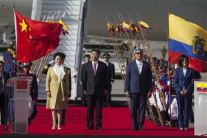 Trump habla de muro, China levanta puentes con Latinoamérica 