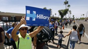 Demócratas y Clinton cuentan con latinos para ganar Arizona 