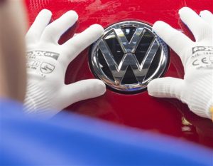 VW elimina 30.000 empleos para reducir costes tras escándalo 