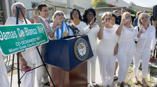 Las Damas de Blanco marcharon en Miami para hacer "lo que sus compañeras de La Habana no pueden"