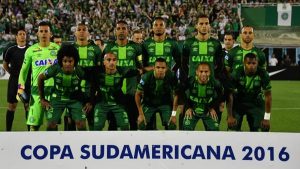 La Conmebol suspendió la final de la Copa Sudamericana tras el accidente del avión 
