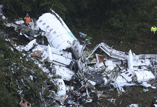 Piloto de avión en tragedia Chapecoense: "Está en falla eléctrica total, sin combustible"