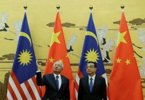 China y Malasia se oponen a que terceros se involucren en disputa territorial