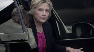 El FBI empieza a analizar los correos de la mano derecha de Hillary Clinton