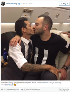 Después de JLo, Marc Anthony se besa con varios hombres