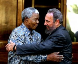 Algunos negros aplauden legado de equidad racial de Castro