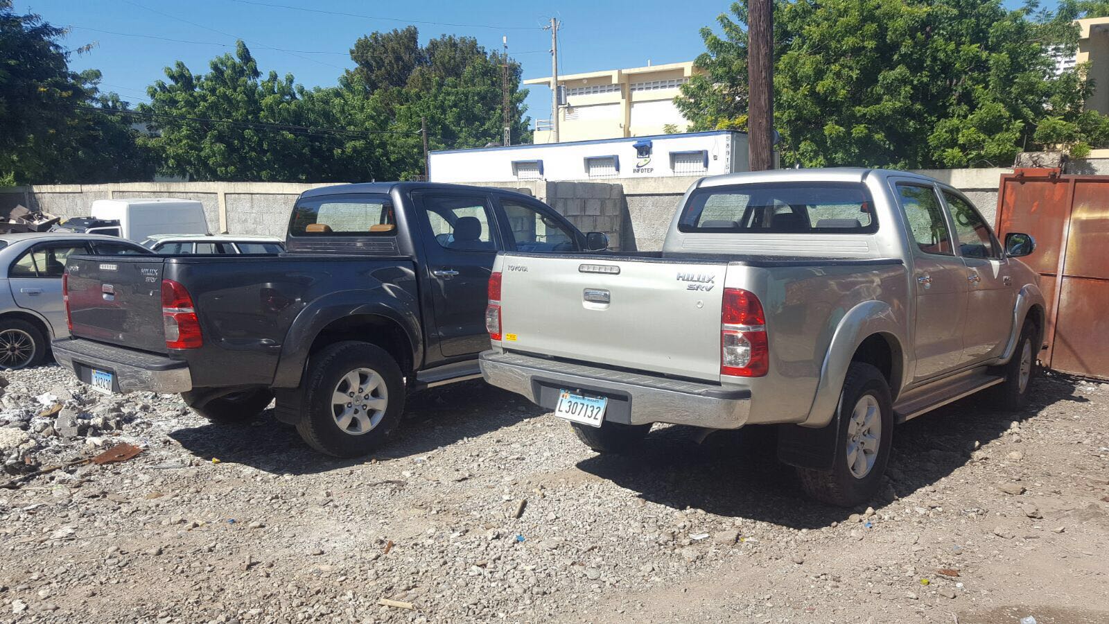 Azua: apresan cinco por robo de camionetas a dealer en SD