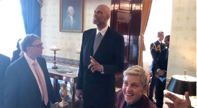 Ellen DeGeneres hace el mannequin challenge en la Casa Blanca