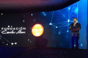 Claro presenta plataforma para la educación de la Fundación Carlos Slim 