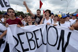 Estudiantes venezolanos marcharán el jueves contra Maduro aunque haya diálogo