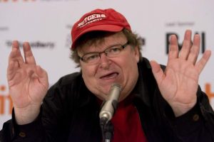Los consejos de Michael Moore para superar “el shock de Trump”