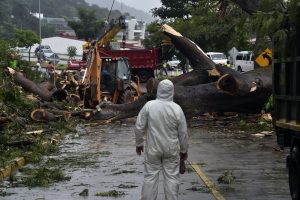 Al menos 9 personas muertas dejó el paso del huracán Otto en Costa Rica