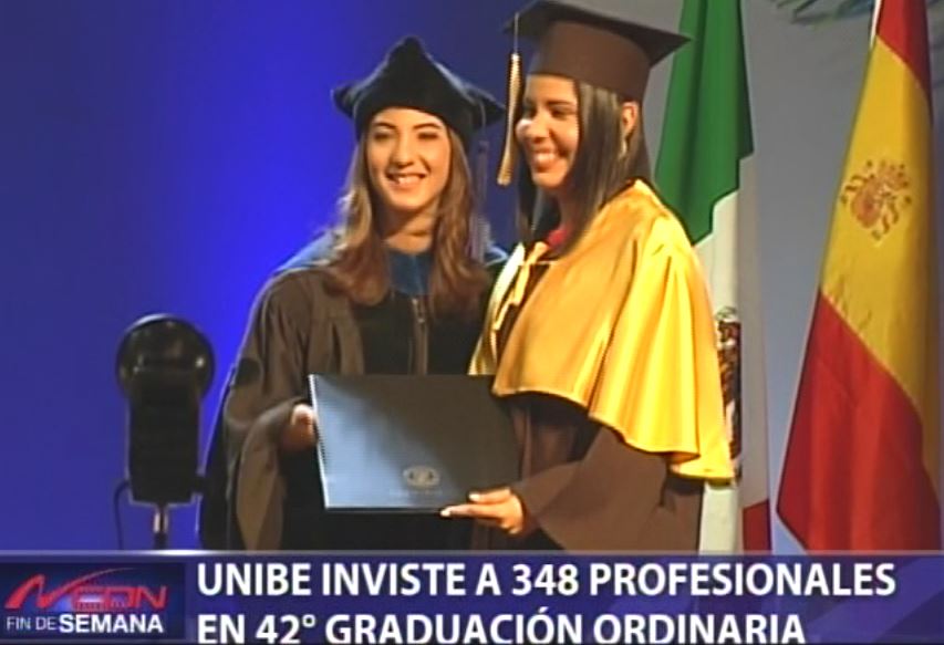 UNIBE inviste a 348 profesionales en 42° graduación ordinaria