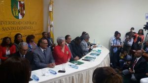 Médicos del CDM y Gobierno firman acuerdo para reivindicaciones